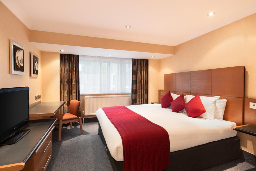 Ramada Hatfield Hatfield  Bagian luar foto
